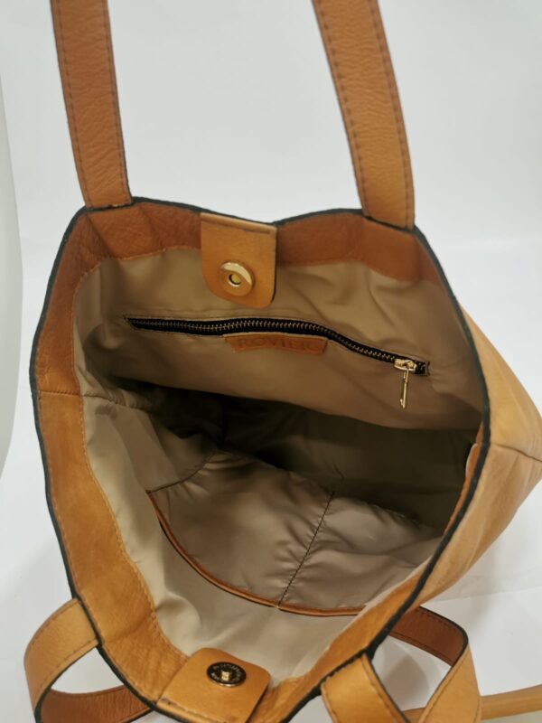 bolsos de cuero para dama carteras de cuero genuino accesorios de cuero para mujer bolsos de cuero elegantes carteras de cuero hechas en Bolivia bolsos de cuero hechos a mano carteras ejecutivas de cuero bolsos grandes de cuero para mujer carteras de cuero para oficina artículos de cuero boliviano comprar bolsos de cuero carteras artesanales de cuero bolsos de cuero premium carteras de cuero para uso diario fabricantes de artículos de cuero en Bolivia
