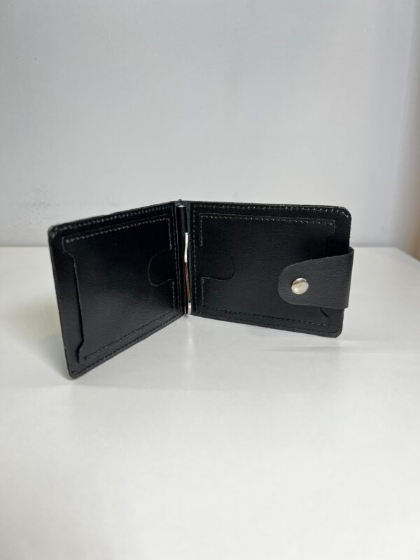 billetera con clip metálico, billetera cuero hombre moderna, billetera grabado láser personalizada, billetera con botón de presión, billetera cuero sin forro, ROVIER billeteras Bolivia, billetera compacta cuero genuino. billetera de hombre, billetera de cuero para hombre,