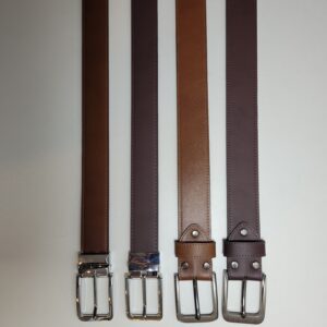 cinturones de cuero para hombre, cinturón de cuero negro, cinturón de cuero café, cinturón cuero artesanal, cinturón con costuras reforzadas, cinturón cuero ROVIER, cinturón con remaches, cinturón de cuero grueso, cinturón cuero personalizado, cinturón de cuero hecho en Bolivia, cinturón elegante hombre, accesorio de cuero para hombre