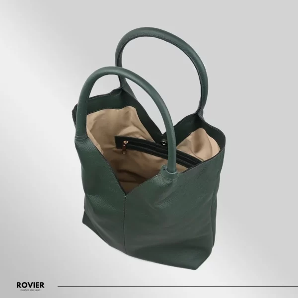 bolso de cuero genuino, bolso de cuero vacuno, bolso de cuero para mujer, bolso de cuero de mano, bolso de cuero con bandolera, bolso de cuero liviano, bolso de cuero flexible, bolso de cuero resistente, bolso de cuero personalizado, bolso de cuero elegante, bolso de cuero exclusivo, bolso de cuero boliviano.
