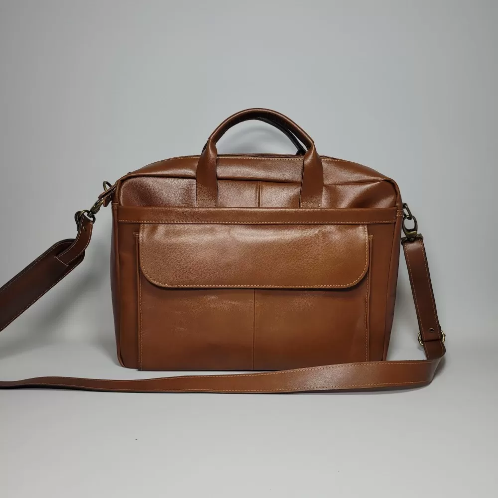 maletín de cuero para hombre, maletín ejecutivo de cuero, maletín de cuero genuino, maletín de cuero vacuno, maletín de cuero para oficina, maletín de cuero con compartimentos, maletín de cuero para laptop, maletín de cuero hecho en Bolivia, maletín de cuero premium, maletín de cuero de alta calidad, maletín de cuero elegante, maletín de cuero moderno, maletín de cuero clásico, maletín de cuero exclusivo, maletín de cuero con correa ajustable, maletín de cuero auténtico, maletín de cuero para trabajo, maletín de cuero para regalo, maletín de cuero duradero, accesorios ejecutivos de cuero, MALETÍN DE CUERO BOLIVIANO