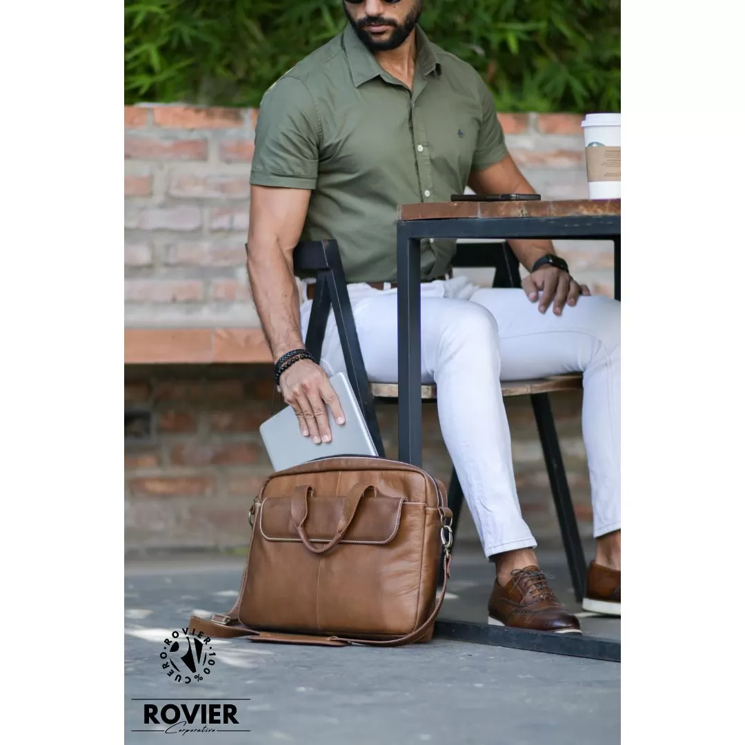 maletín de cuero para hombre, maletín ejecutivo de cuero, maletín de cuero genuino, maletín de cuero vacuno, maletín de cuero para oficina, maletín de cuero con compartimentos, maletín de cuero para laptop, maletín de cuero hecho en Bolivia, maletín de cuero premium, maletín de cuero de alta calidad, maletín de cuero elegante, maletín de cuero moderno, maletín de cuero clásico, maletín de cuero exclusivo, maletín de cuero con correa ajustable, maletín de cuero auténtico, maletín de cuero para trabajo, maletín de cuero para regalo, maletín de cuero duradero, accesorios ejecutivos de cuero, MALETÍN DE CUERO BOLIVIANO