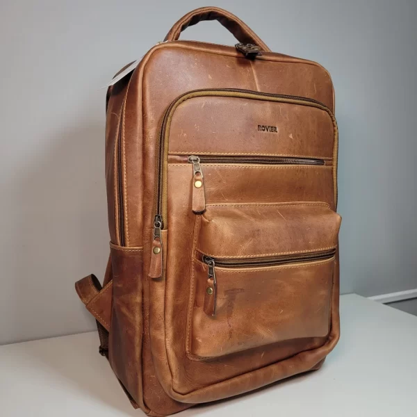 mochila de cuero para hombre, mochila de cuero genuino, mochila de cuero vacuno, mochila ejecutiva de cuero, mochila elegante de cuero, mochila de cuero con compartimentos, mochila de cuero para portátil, mochila de cuero hecha en Bolivia, mochila de cuero de alta calidad, mochila de cuero duradera, mochila de cuero para oficina, mochila de cuero para viajes, mochila de cuero con estilo, mochila de cuero moderna, mochila de cuero exclusiva, mochila de cuero premium, mochila de cuero auténtico, mochila de cuero para regalo, mochila de cuero versátil, accesorios de cuero para hombre.