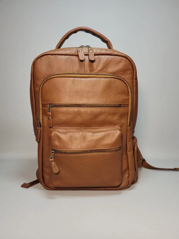 mochila de cuero para hombre, mochila de cuero genuino, mochila de cuero vacuno, mochila ejecutiva de cuero, mochila elegante de cuero, mochila de cuero con compartimentos, mochila de cuero para portátil, mochila de cuero hecha en Bolivia, mochila de cuero de alta calidad, mochila de cuero duradera, mochila de cuero para oficina, mochila de cuero para viajes, mochila de cuero con estilo, mochila de cuero moderna, mochila de cuero exclusiva, mochila de cuero premium, mochila de cuero auténtico, mochila de cuero para regalo, mochila de cuero versátil, accesorios de cuero para hombre.