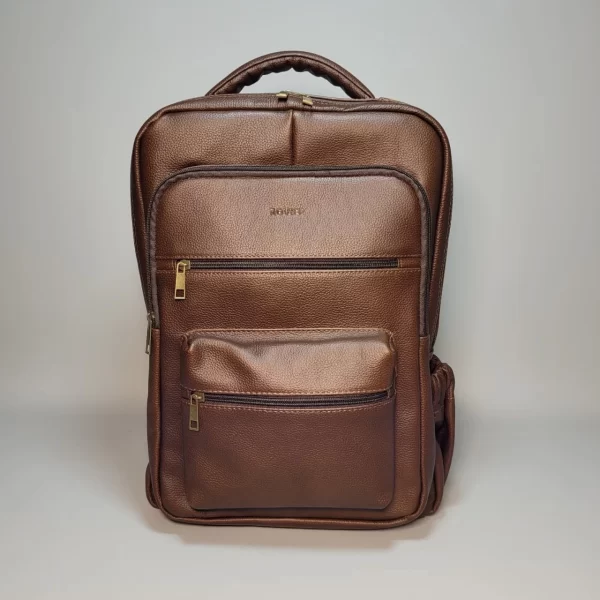 mochila de cuero para hombre, mochila de cuero genuino, mochila de cuero vacuno, mochila ejecutiva de cuero, mochila elegante de cuero, mochila de cuero con compartimentos, mochila de cuero para portátil, mochila de cuero hecha en Bolivia, mochila de cuero de alta calidad, mochila de cuero duradera, mochila de cuero para oficina, mochila de cuero para viajes, mochila de cuero con estilo, mochila de cuero moderna, mochila de cuero exclusiva, mochila de cuero premium, mochila de cuero auténtico, mochila de cuero para regalo, mochila de cuero versátil, accesorios de cuero para hombre.