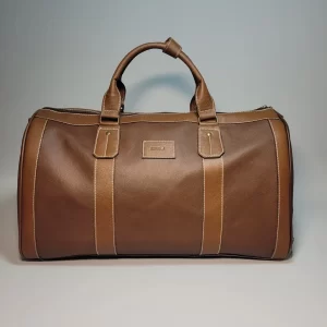 BOLSO DE VIAJE PARA HOMBRE, BOLSO DE CUERO PARA HOMBRE, BOLSÓN DE CUERO, MALETAS, MALETA DE CUERO, MARROQUINERÍA BOLIVIANA, CUERO GENUINO, HECHO A MANO, CUERO BOLIVIANO.