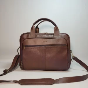 maletín ejecutivo de cuero, maletín de cuero para laptop, maletín de cuero genuino hombre, maletín de cuero oficina, maletín de cuero para documentos, maletín de cuero profesional, maletín de cuero con compartimentos, maletín de cuero con pasador carry on, maletín de cuero elegante, maletín personalizado de cuero