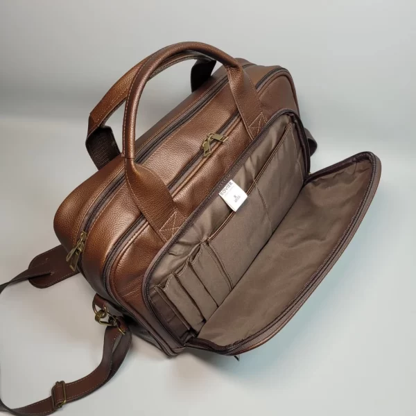 maletín ejecutivo de cuero, maletín de cuero para laptop, maletín de cuero genuino hombre, maletín de cuero oficina, maletín de cuero para documentos, maletín de cuero profesional, maletín de cuero con compartimentos, maletín de cuero con pasador carry on, maletín de cuero elegante, maletín personalizado de cuero