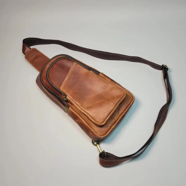 pecheras de cuero para hombre, bandoleras de cuero para hombre, articulos de cuero para hombre, pecheras de hombre, mariconeras de hombre, mariconeras de cuero para hombre.