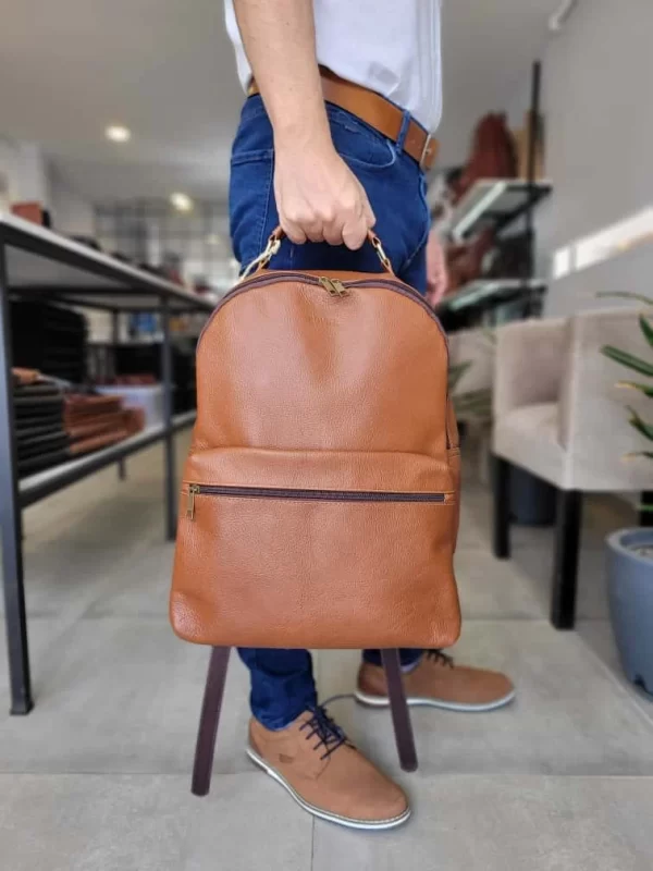 MOCHILAS DE CUERO PARA HOMBRES, MOCHILAS DE CUERO, MOCHILAS PARA HOMBRE, MOCHILAS DE CUERO GENUINO, MOCHILAS DE CUERO EN SANTA CRUZ, ROVIER