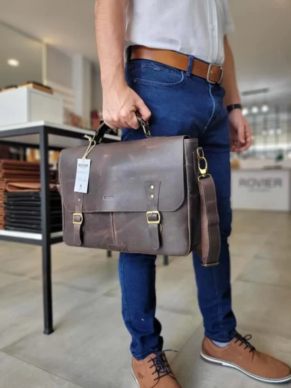 MALETIN DE CUERO PARA HOMBRE, MALETÍN DE CUERO, MALETIN PARA HOMBRE, MALETINES DE CUERO PARA HOMBRES, MALETINES DE CUERO EN SANTA CRUZ.