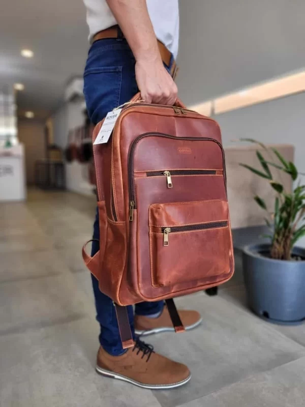 MOCHILAS DE CUERO PARA HOMBRES, MOCHILAS DE CUERO, MOCHILAS PARA HOMBRE, MOCHILAS DE CUERO GENUINO, MOCHILAS DE CUERO EN SANTA CRUZ, ROVIER