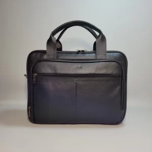 maletín ejecutivo de cuero, maletín de cuero para laptop, maletín de cuero genuino hombre, maletín de cuero oficina, maletín de cuero para documentos, maletín de cuero profesional, maletín de cuero con compartimentos, maletín de cuero con pasador carry on, maletín de cuero elegante, maletín personalizado de cuero