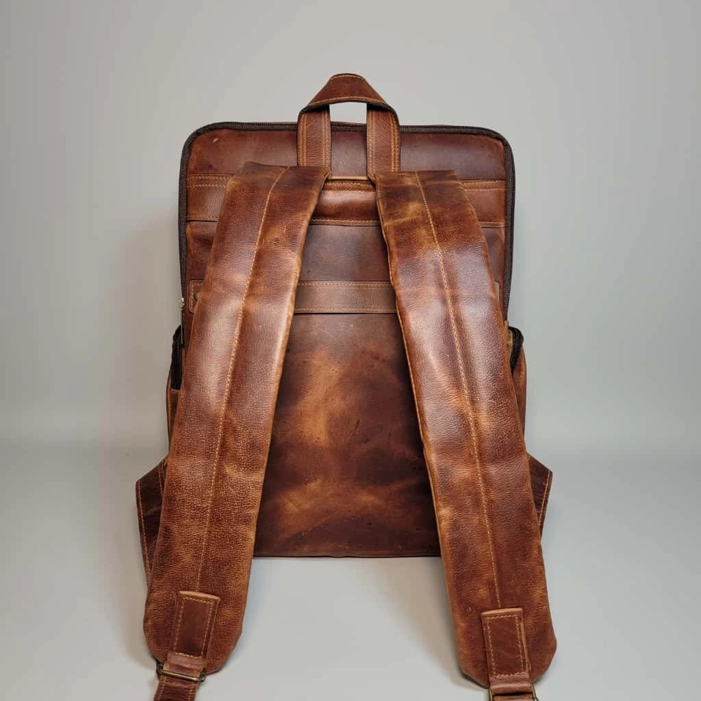 MOCHILAS DE CUERO PARA HOMBRES, MOCHILAS DE CUERO, MOCHILAS PARA HOMBRE, MOCHILAS DE CUERO GENUINO, MOCHILAS DE CUERO EN SANTA CRUZ, ROVIER